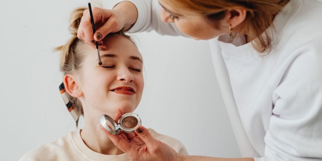 Grooming Tips for Achieving a Polished Look Every Day