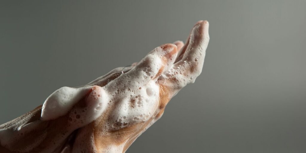 How to Keep Your Hands Clean and Healthy All Day Long