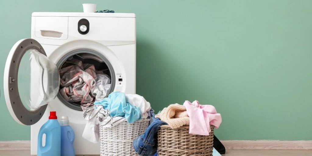 How Do You Keep Your Clothes Clean and Hygienic All Day?