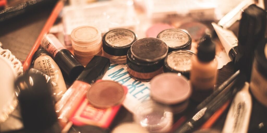 What Are the Best Makeup Products for Sensitive Skin?