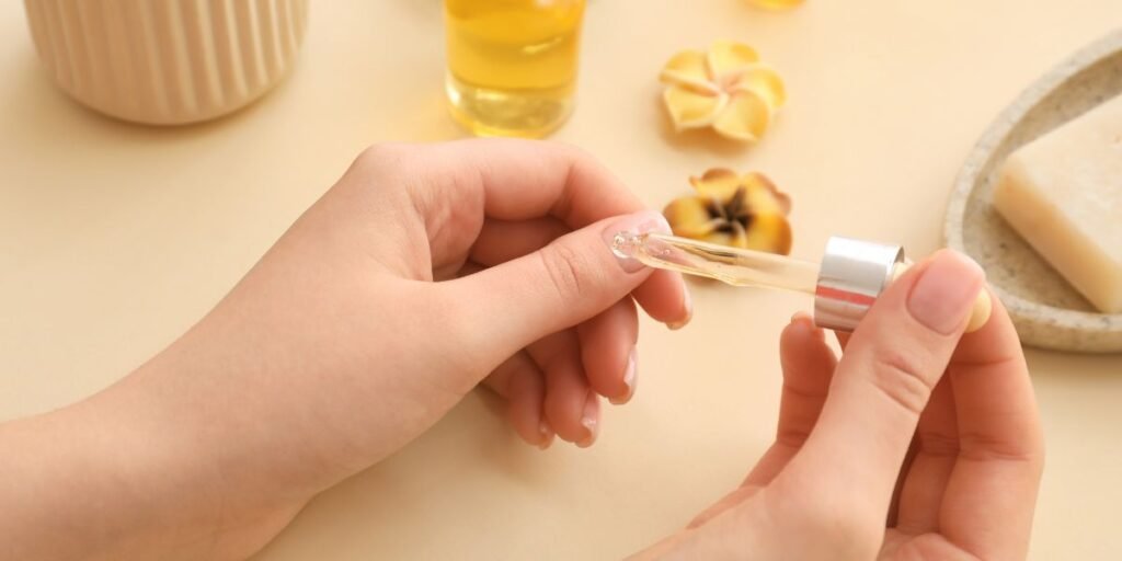 The Benefits of Using Cuticle Oil and How to Apply It