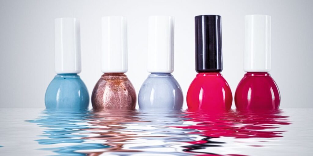 How Do You Choose the Right Nail Polish for Healthy Nails?