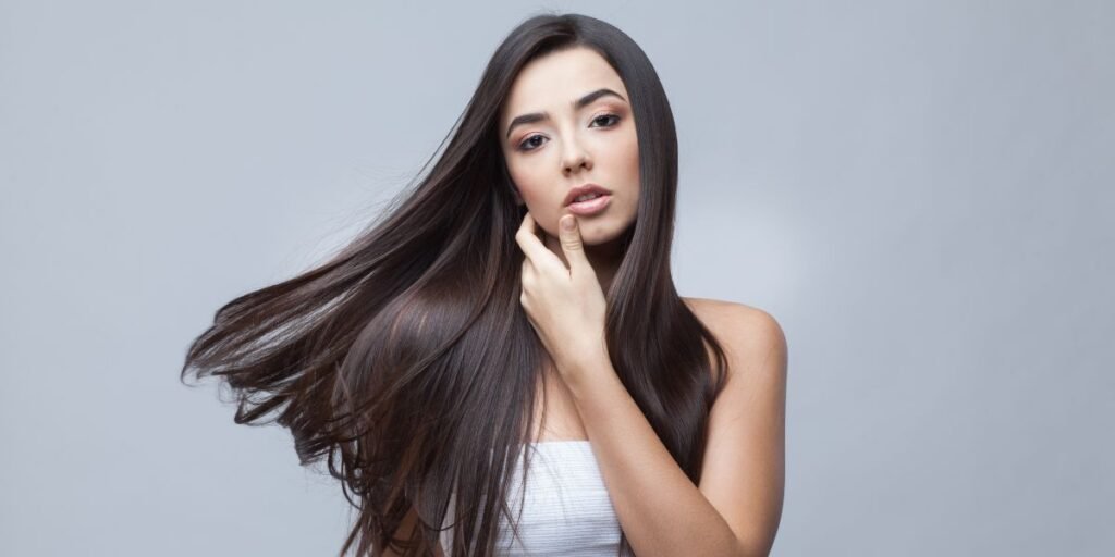 How to Achieve Healthy, Shiny Hair With the Right Products